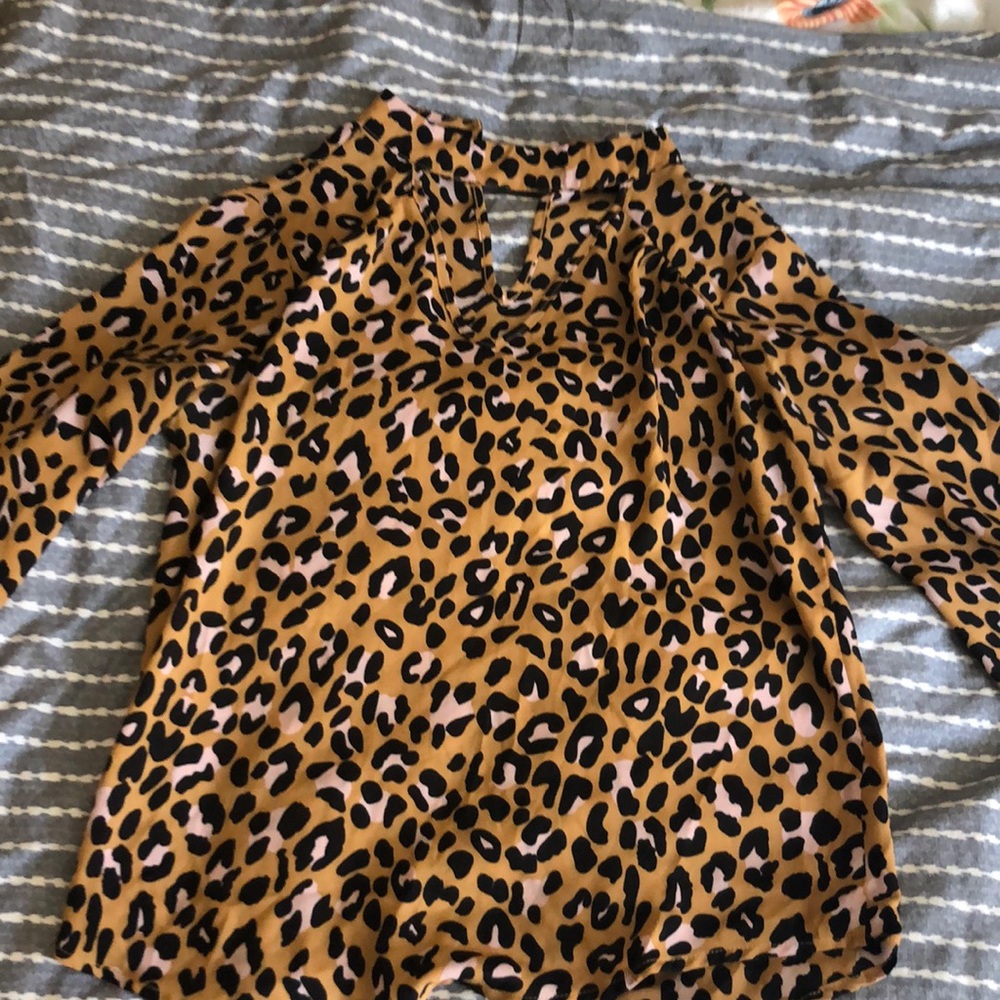 Long sleeve cheetah print blouse